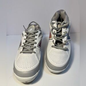 3N2 Shoes Rally TPU Fastpitch Baseball Softball Cleats Women's Size 8 White/Gray